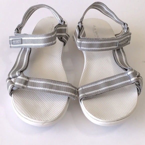 London fog comfy strap he shoe sandal Sz 10 MWhite and gray NWT - Picture 1 of 3